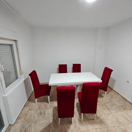Apartamento Cica 1 *